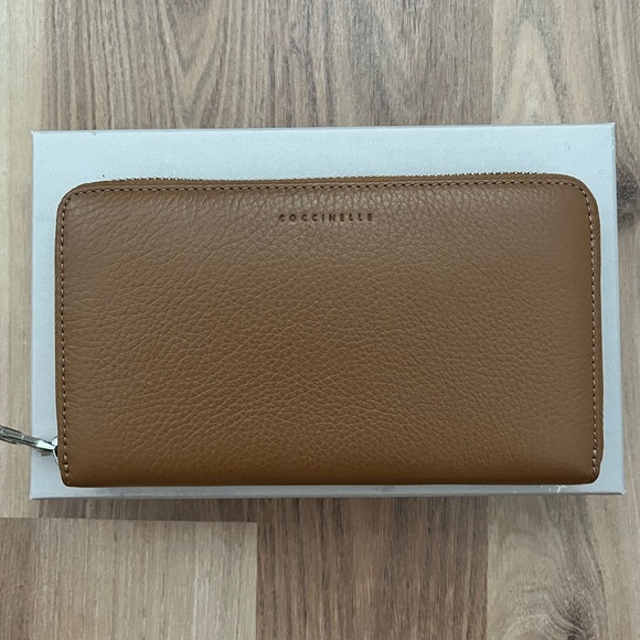 COCCINELLE Leather Zip Long Wallet - Picture 1 of 6